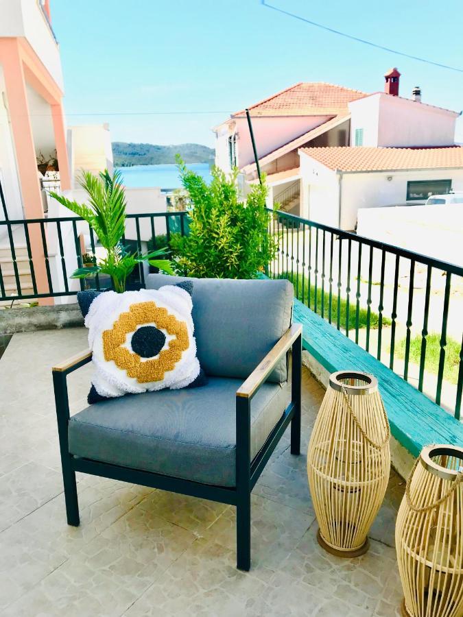 Apartmani-Okrug Gornji-Ciovo Trogir Exterior photo